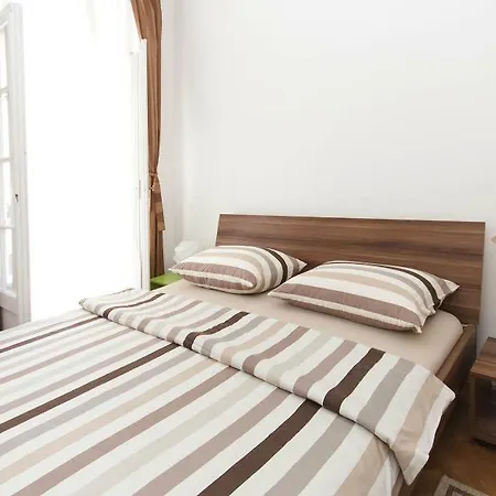 One Bedroom Republic Square * Beograd