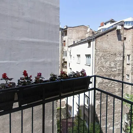 Lejlighed One Bedroom Republic Square *