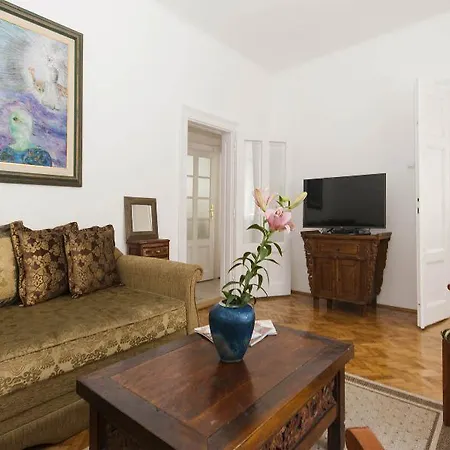 One Bedroom Republic Square